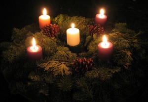 advent-wreath-fully-lit